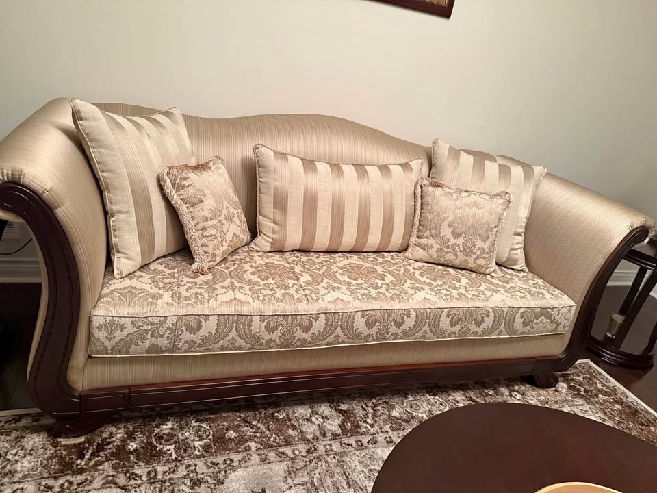 3 Seater Couch & Love Seat