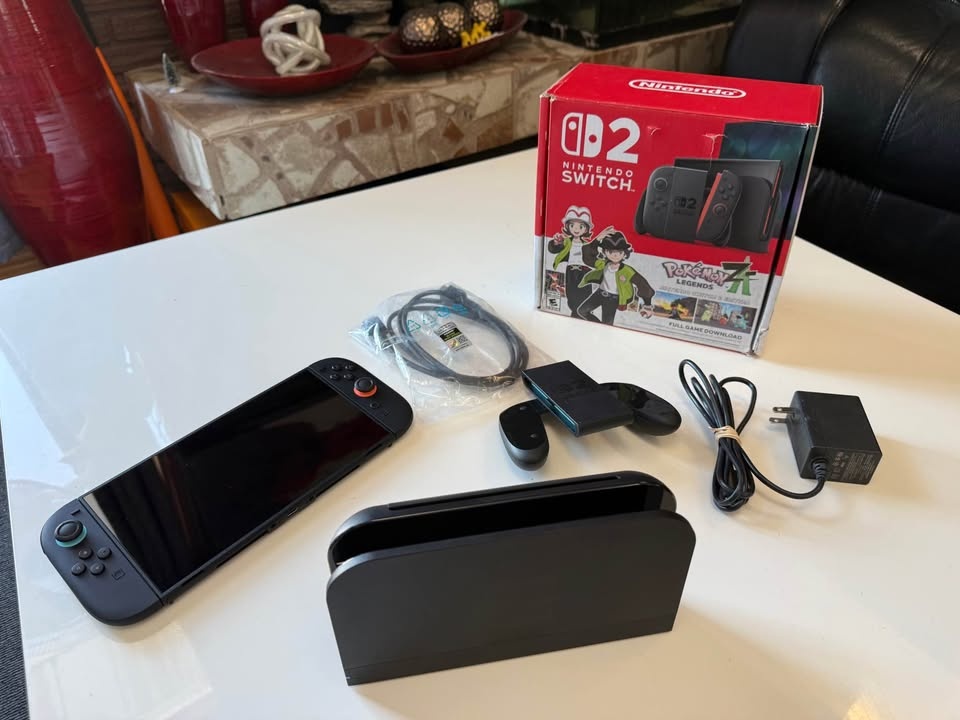Nintendo Switch 2 - photo 2