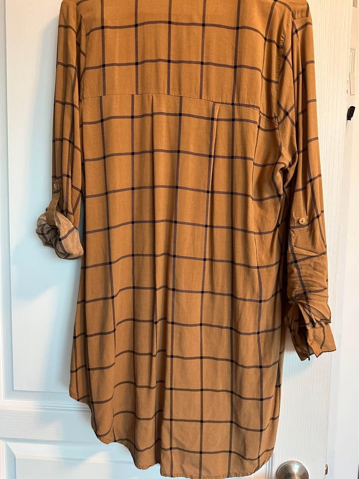 Suzy Shiere XL/ Medium high low shirtdress - photo 2