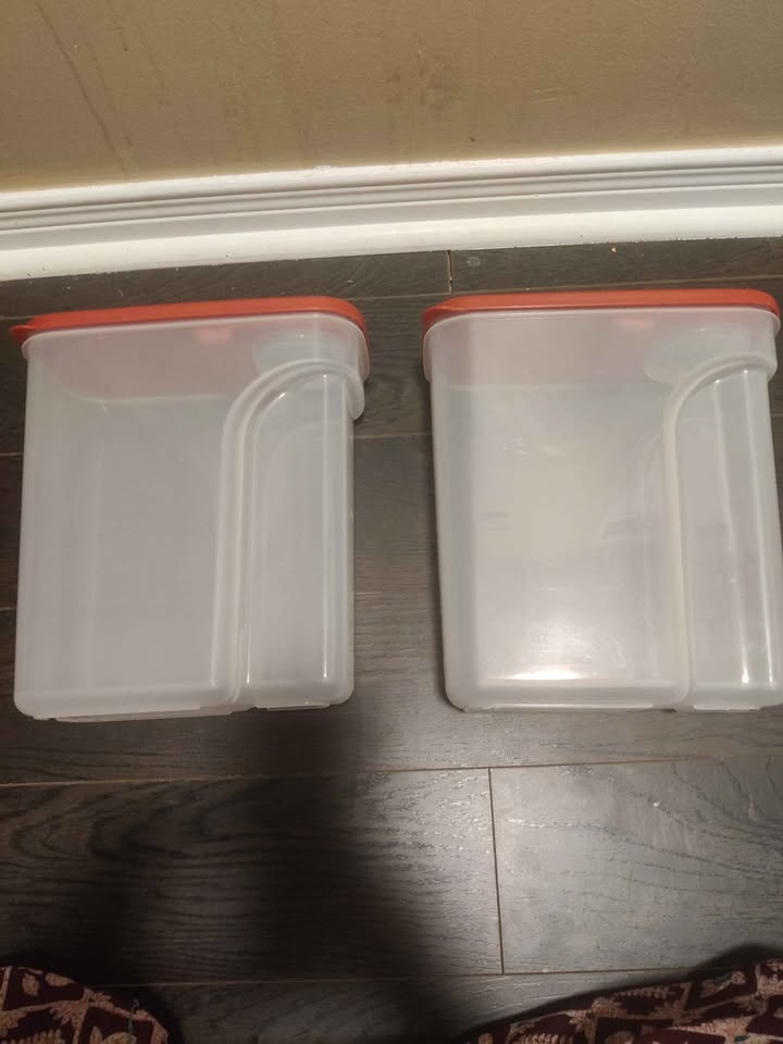 Used Rubbermaid 4L Storage Containers (Good Condition) - photo 4
