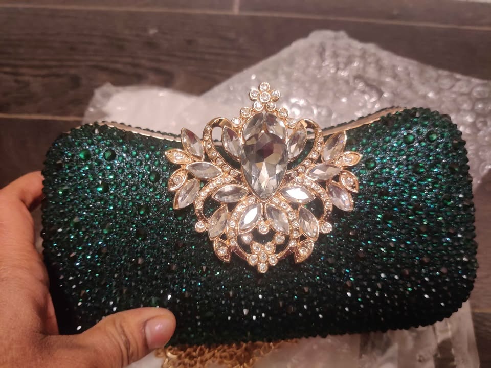 Brand new beautiful green color luxury evening party bag for wom - photo 4