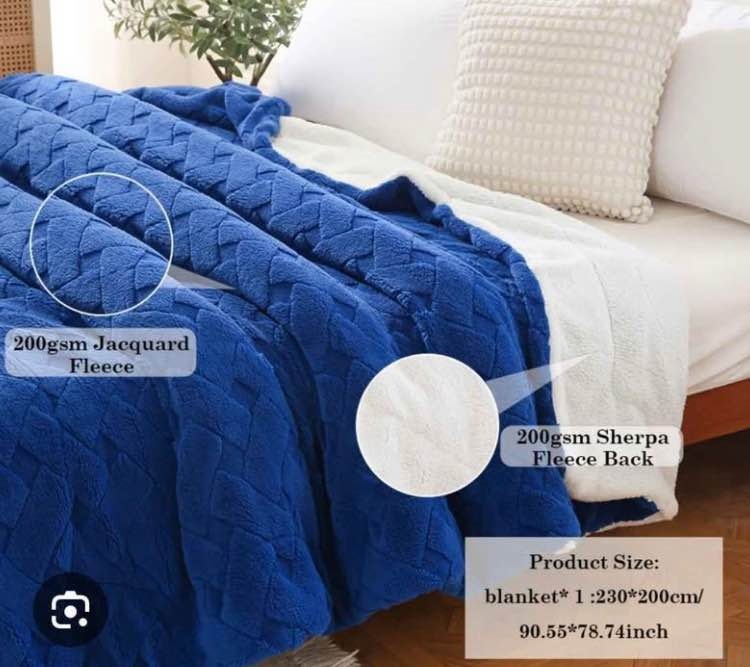 Brand new luxury velvet smooth and cozy blue double layer warm b - photo 3