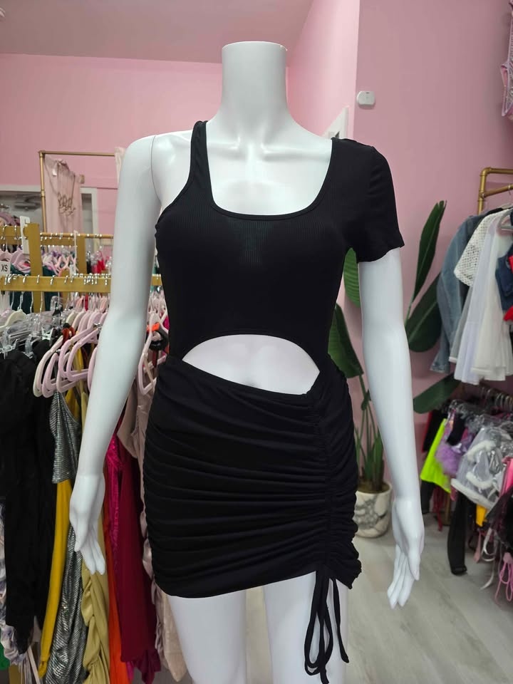 Boutique Dress Clearance – $15 Dresses (Many Styles) - photo 4