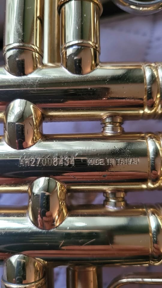 Bach Student Bb Trumpet - w/  Bach Mouthpiece - photo 4