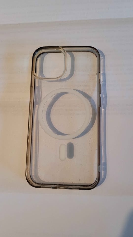 Clear MagSafe iPhone 14 Case - $5 - photo 2