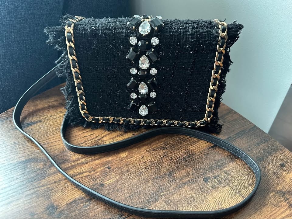 Gently used Aldo Cross Body bag $40- cash only - photo 2
