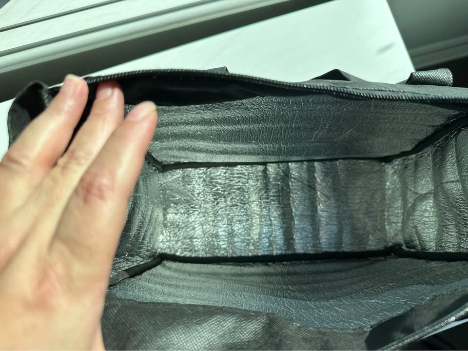 Hyannis Sport Lifestyle Cooler Bags - L $15, M $10 - photo 3