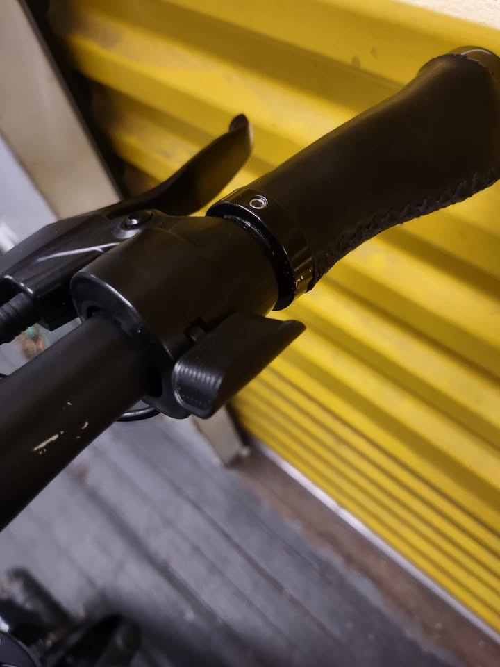 G force folding bike with charger - photo 4