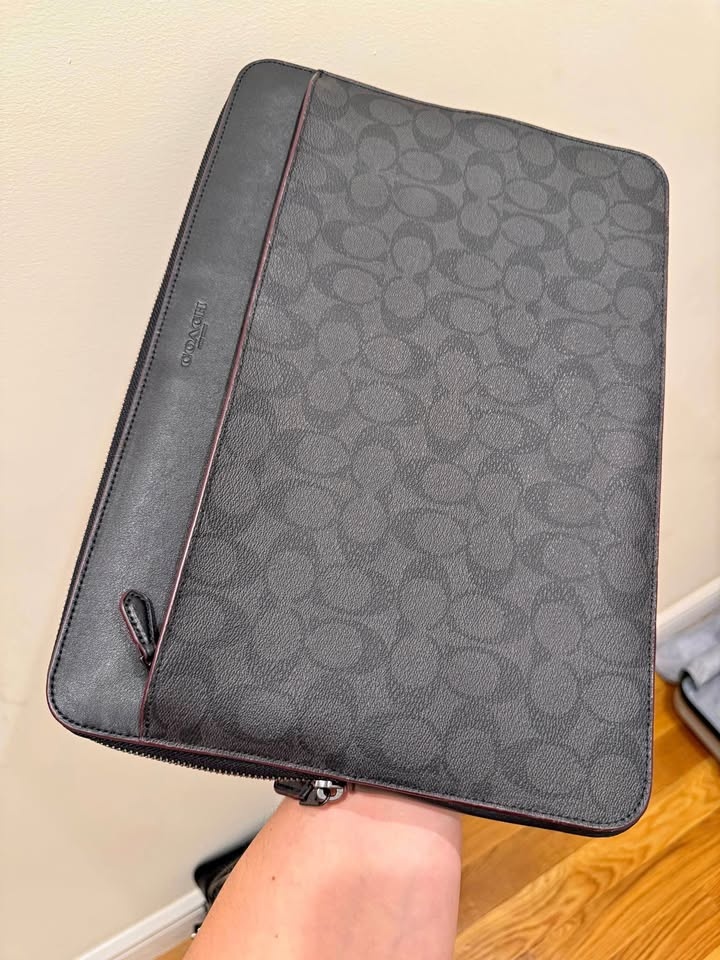 Coach Signature Canvas Laptop Sleeve - Charcoal/Black 13”/14”