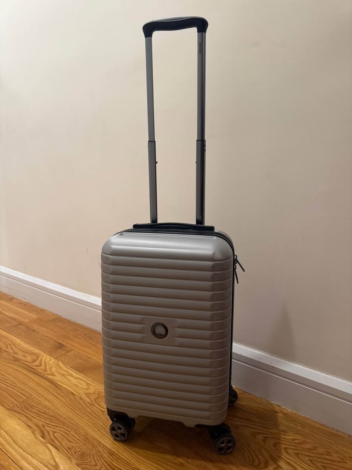 Delsey Paris Helium Aero Hardside Carry-On - Silver Spinner - photo 4