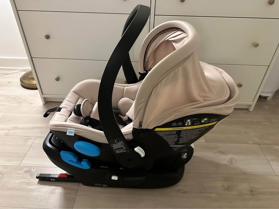 Clek Liing Infant Car Seat + Base + UPPAbaby Adapters - photo 4
