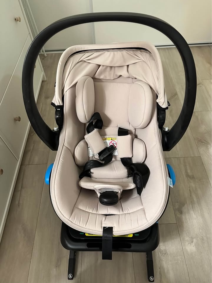Clek Liing Infant Car Seat + Base + UPPAbaby Adapters - photo 5