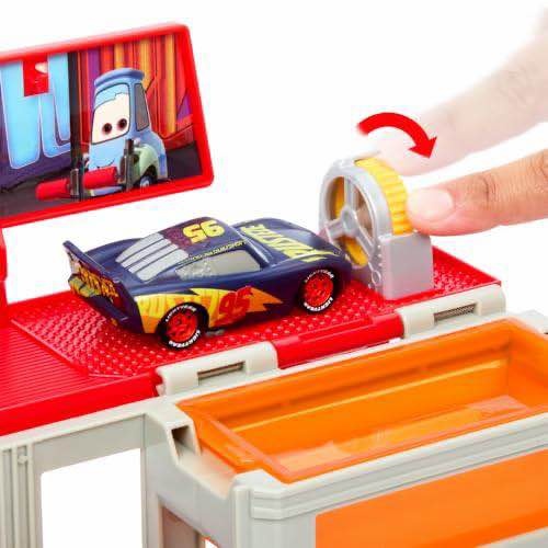 Disney Pixar Cars Color Changers Mack Playset w/ Car & Acc. - photo 4