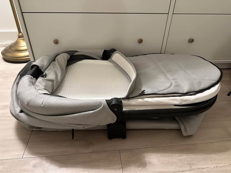UPPAbaby Bassinet V3 (Savannah) + Rain & Mosquito Covers - photo 3