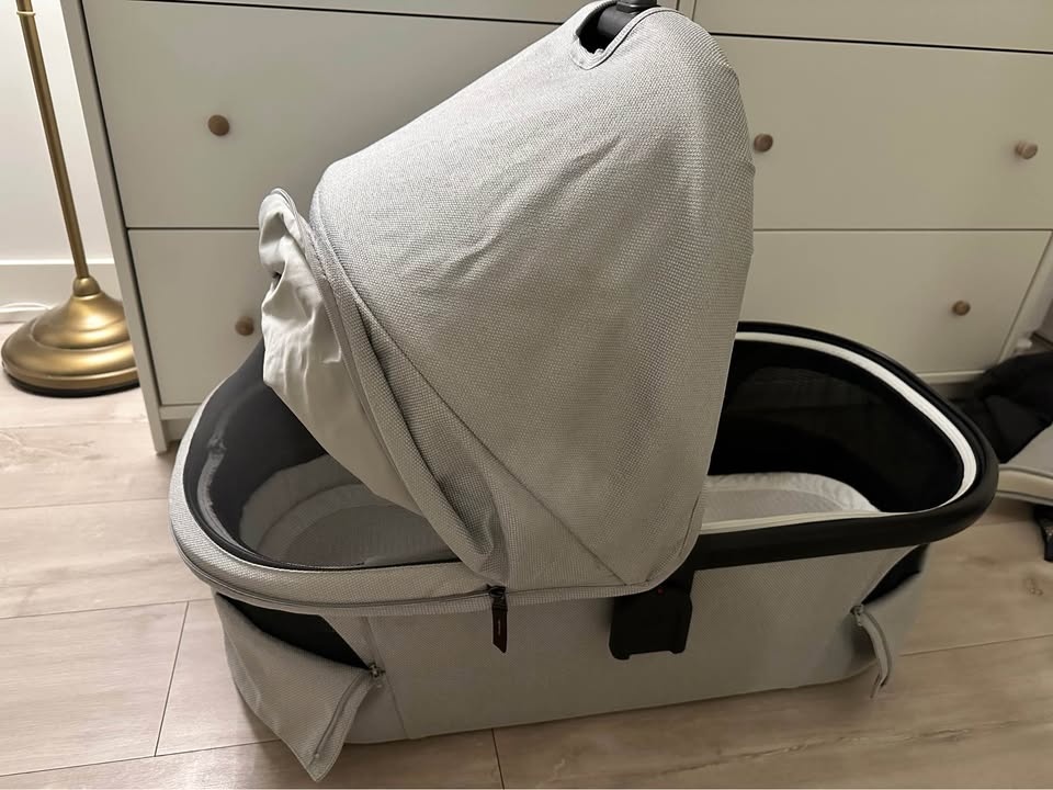UPPAbaby Bassinet V3 (Savannah) + Rain & Mosquito Covers - photo 4