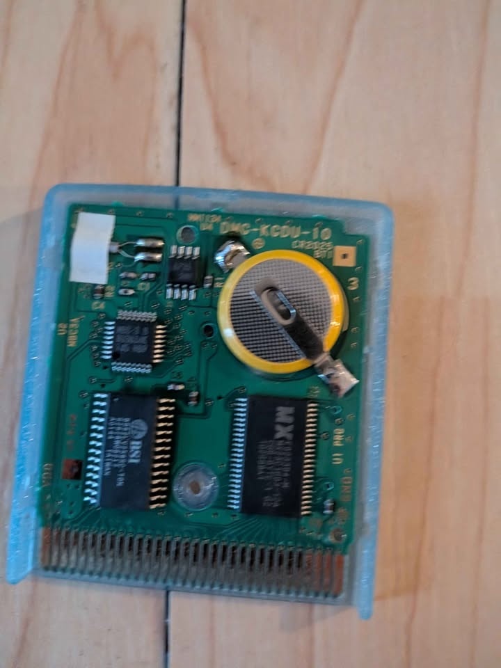 Pokémon Crystal new battery - photo 3