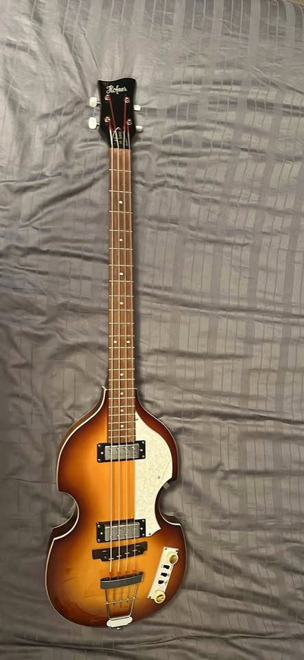 Hofner Paul Mccartney HI- Series B-Bass Guitar