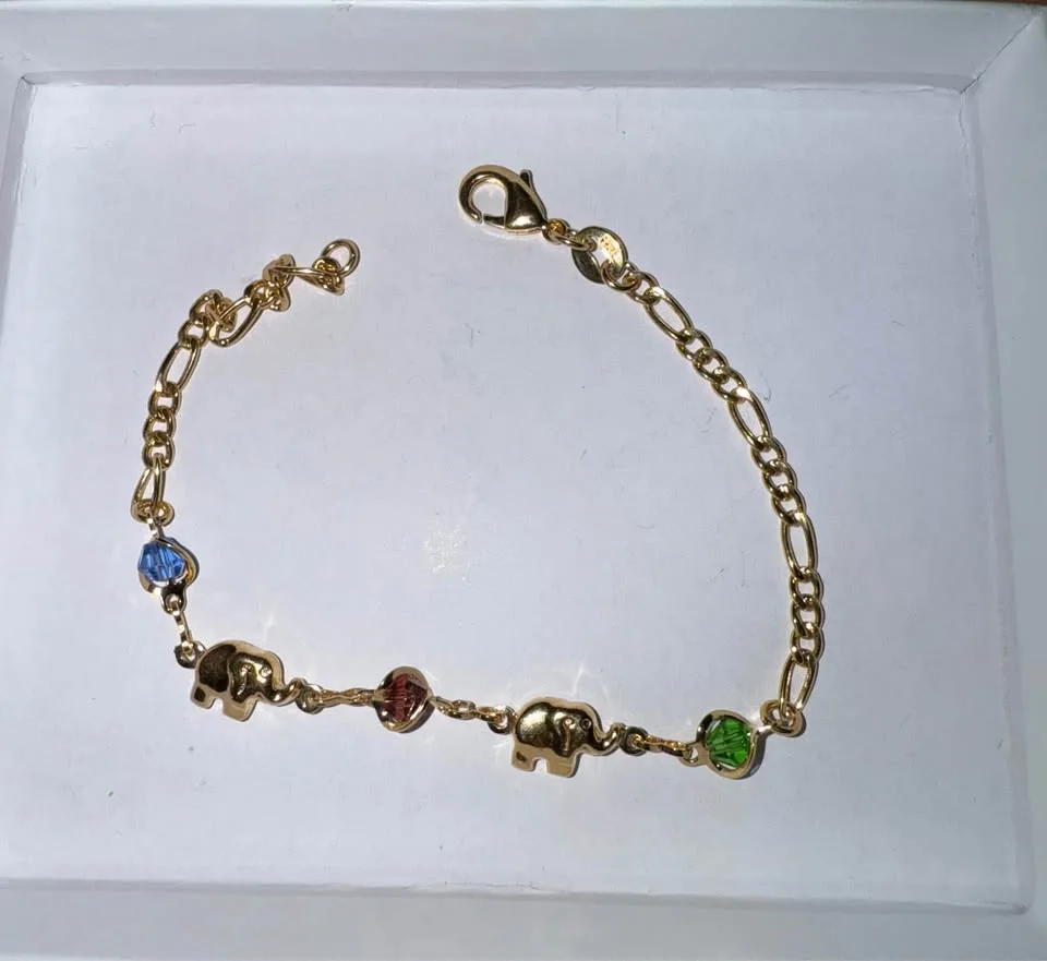 7.5 In. 18K Gold Fill Fígaro Bracelet image indicator(2)