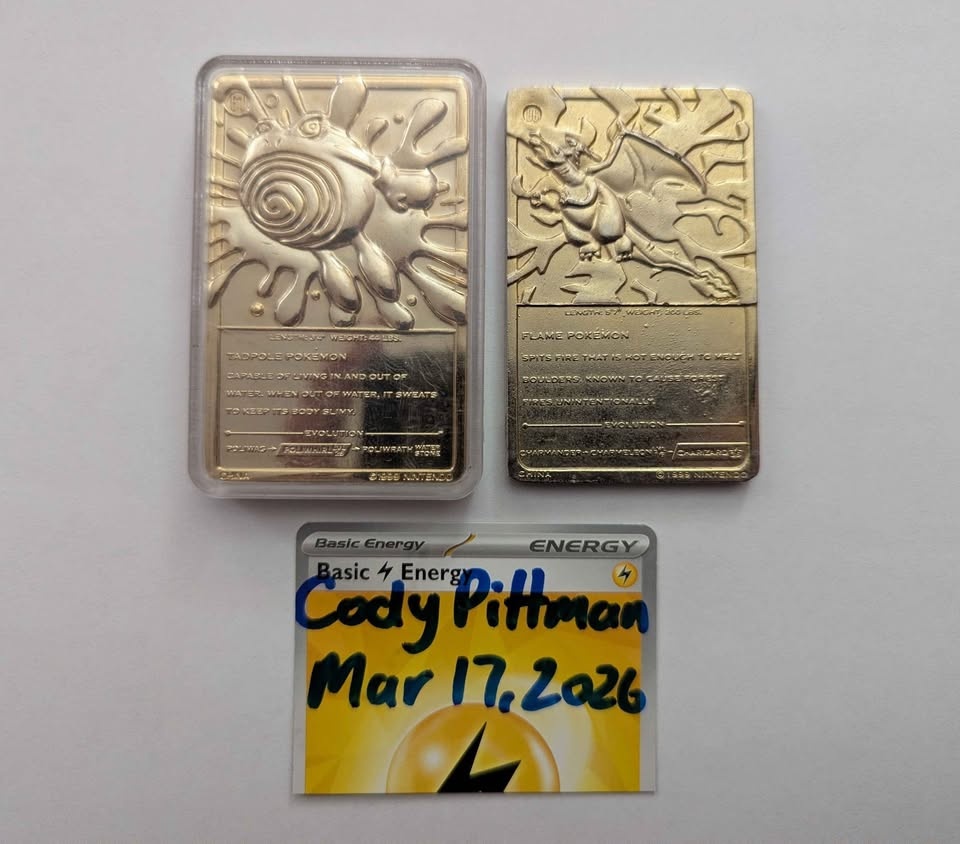 Pokemon Gold Plated Poliwhirl & Charizard Burger King - photo 2