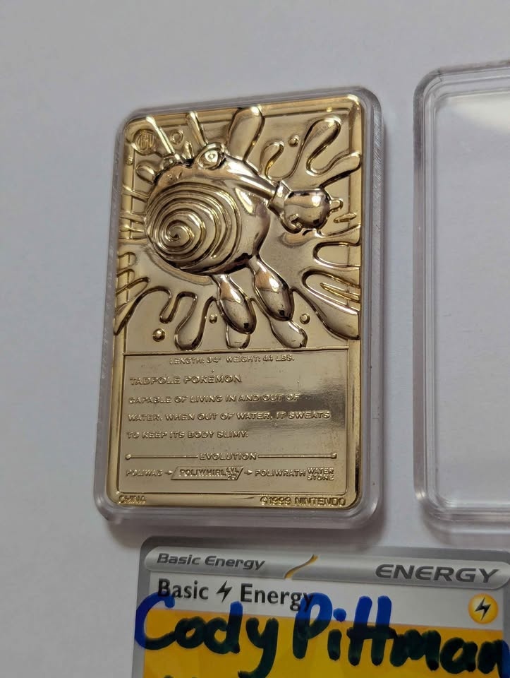Pokemon Gold Plated Poliwhirl & Charizard Burger King - photo 4