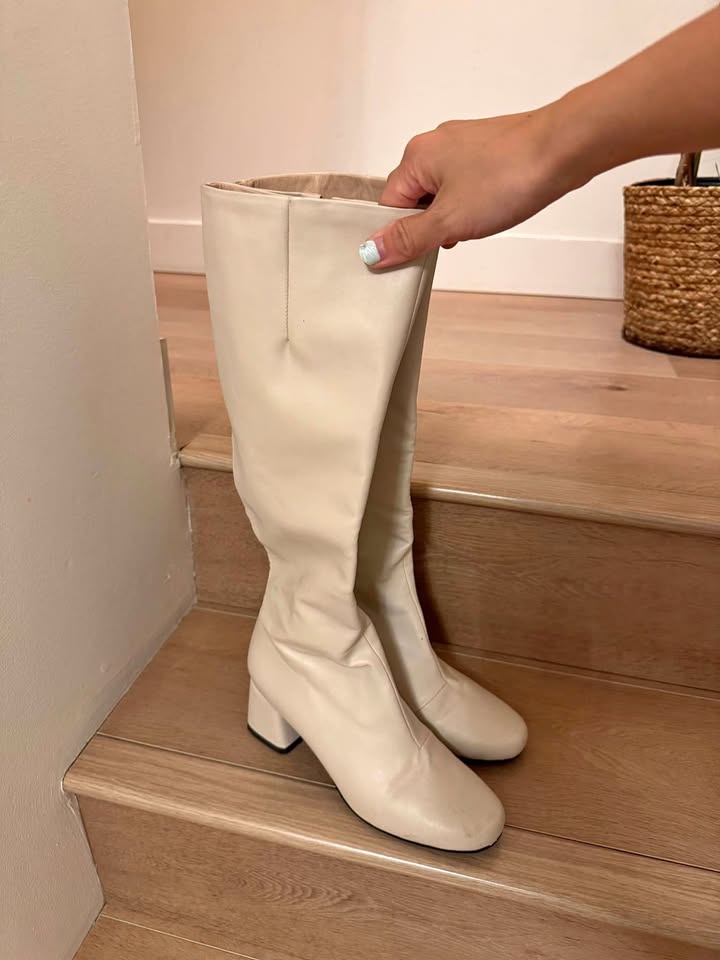 Fall Fashion Must-Have! Off-White Leather Boots | Perfect with S