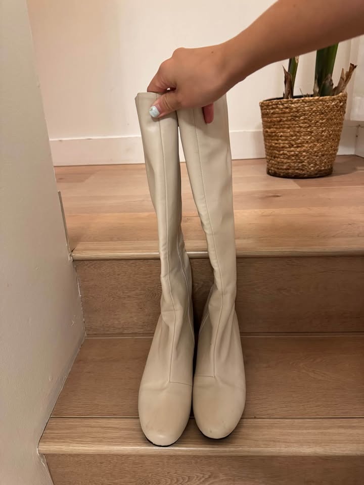 Fall Fashion Must-Have! Off-White Leather Boots | Perfect with S - photo 2