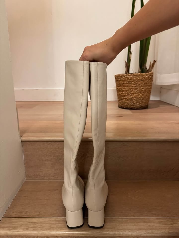 Fall Fashion Must-Have! Off-White Leather Boots | Perfect with S - photo 3