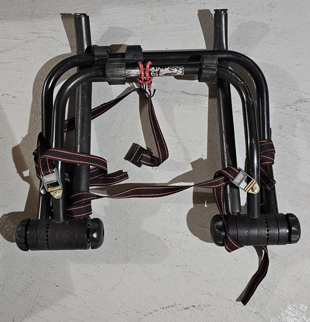 SnapRack Trio Bike Rack $30 - photo 2