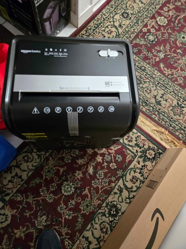 Micro cut paper, cd, credit card shredder - photo 4