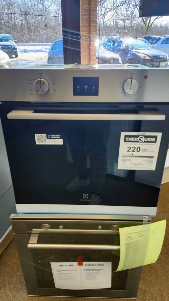 Electrolux Built-in Oven, 24" Wide with Air Fry - photo 2