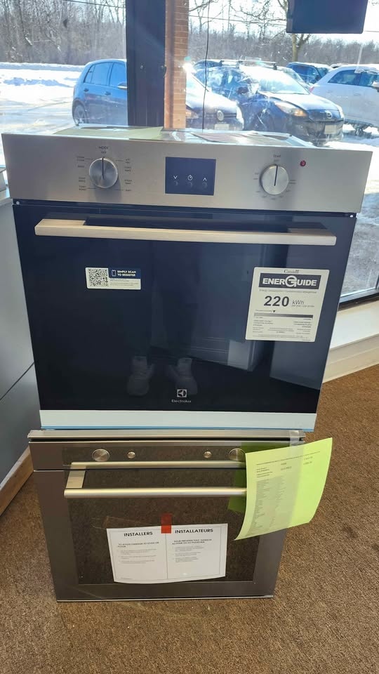 Electrolux Built-in Oven, 24" Wide with Air Fry - photo 3
