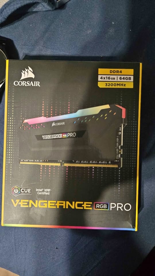 32gb Corsair Vengeance Pro RGB DDR4 RAM