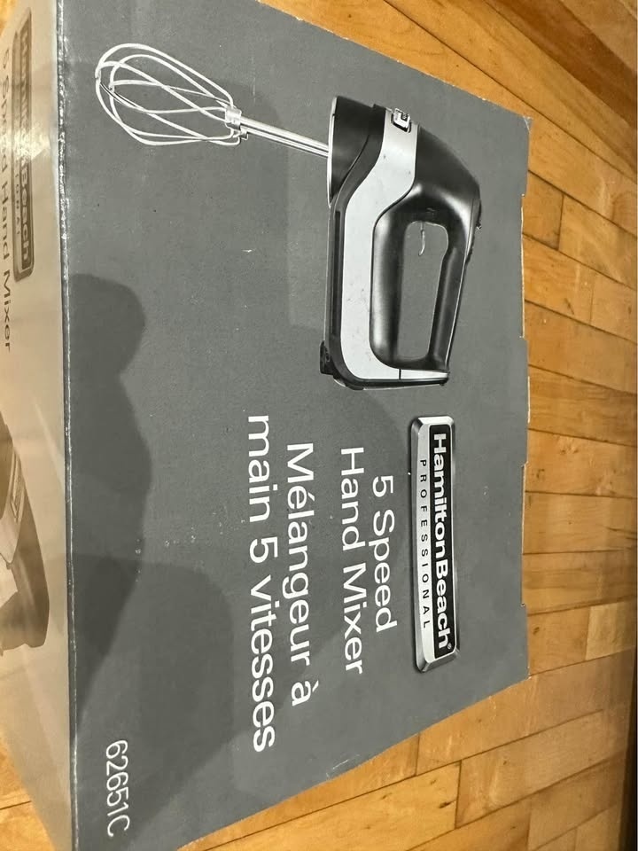 Brand new hand mixer! - photo 2