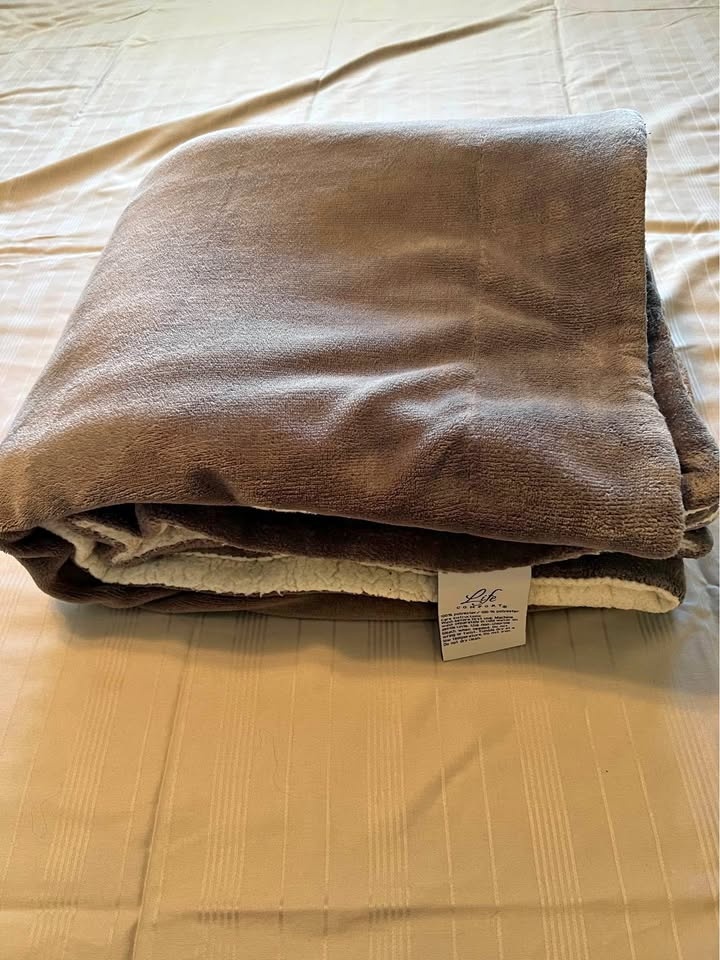 Life Comfort Blanket