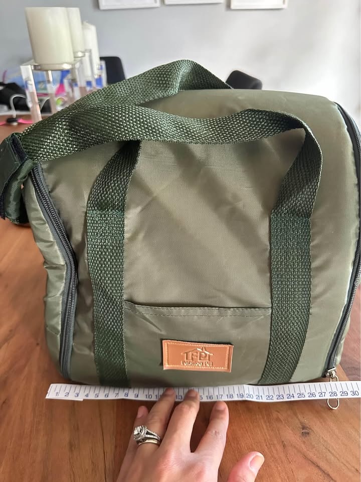 Pet carrier - airline approved - photo 3