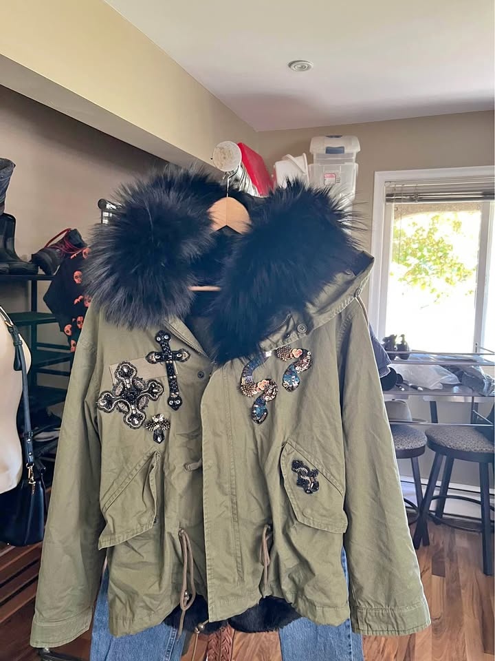 Mr&Mrs Italy Quilted Parka with Embroidery & Raccoon Collar - Me
