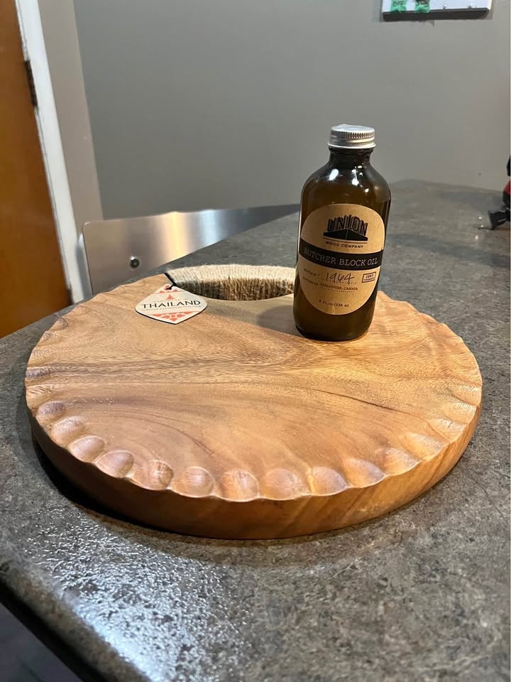 Round Platter/Chopping Board & Butcher Block Oil Set