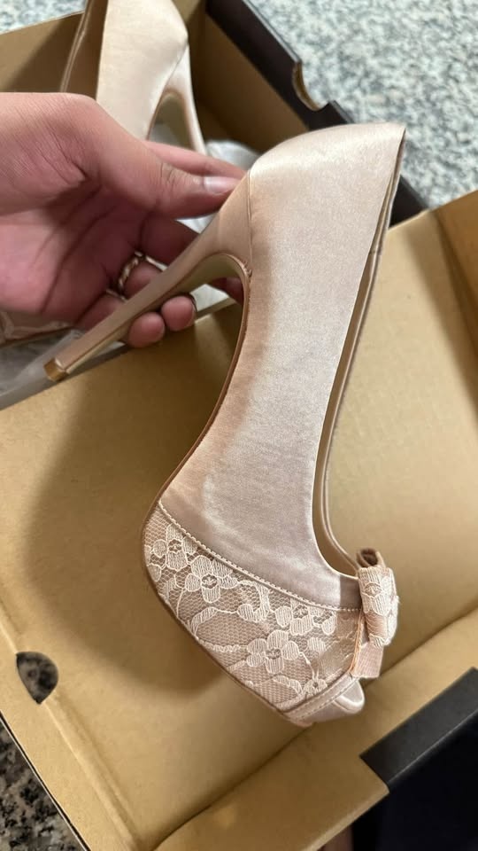 2 pairs Le Chateau heels US 36 - photo 2