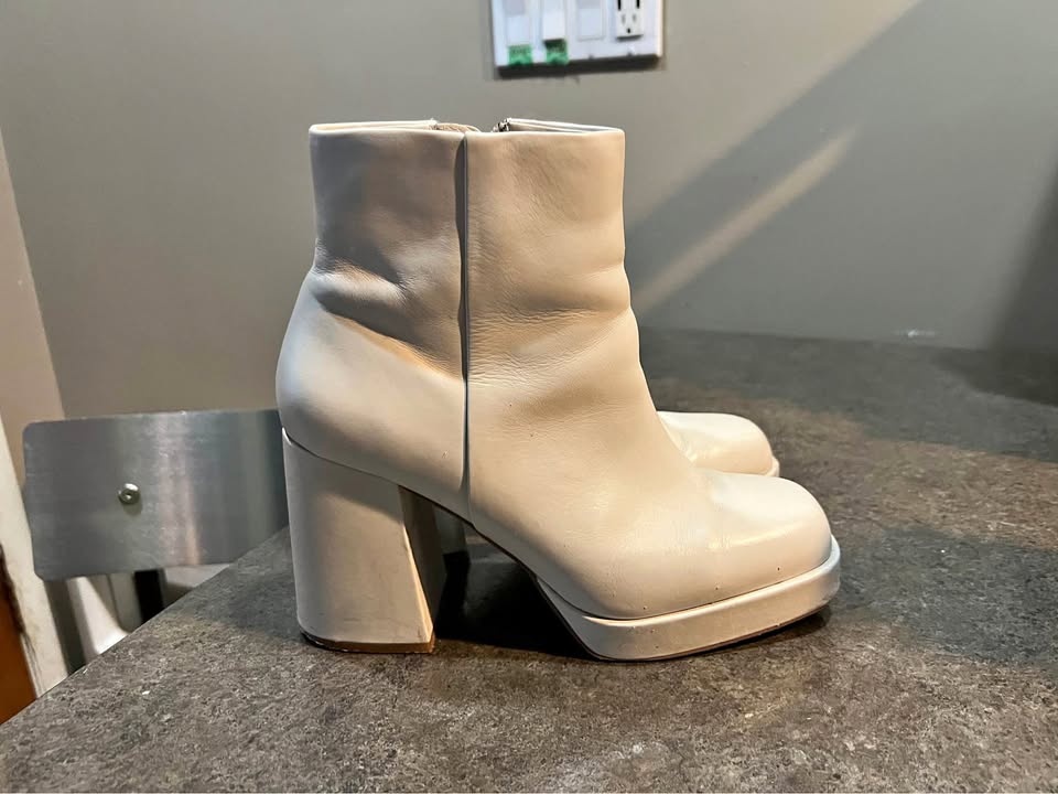 Steve Madden Elie Block Heel Bootie - Women's Size 8