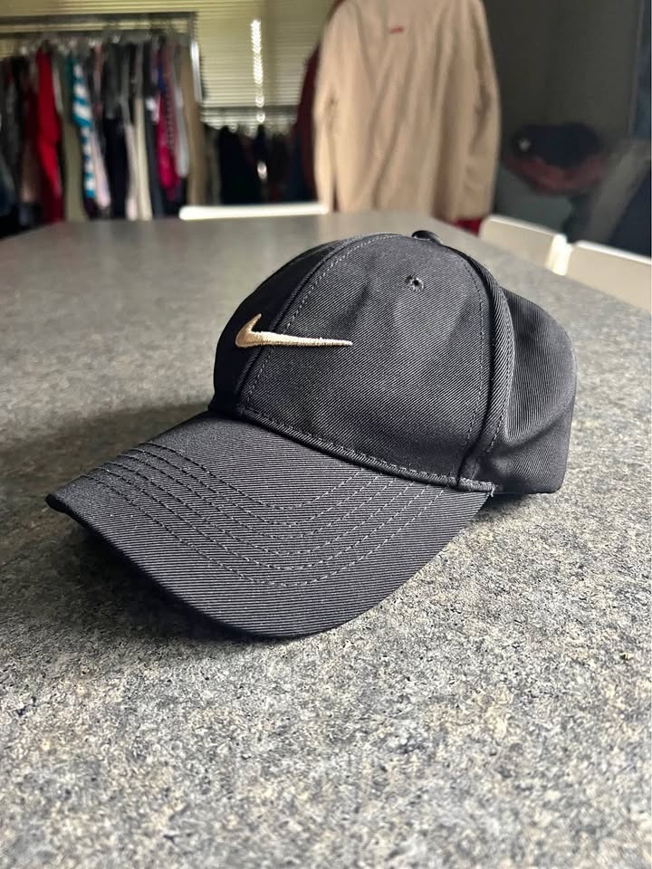 Nike Baseball Hat Size 55-57cm Black