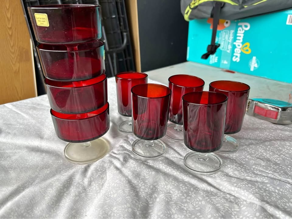 1970s Luminarc Cavalier Ruby Red Stemmed 6oz Glasses (Set of 5)