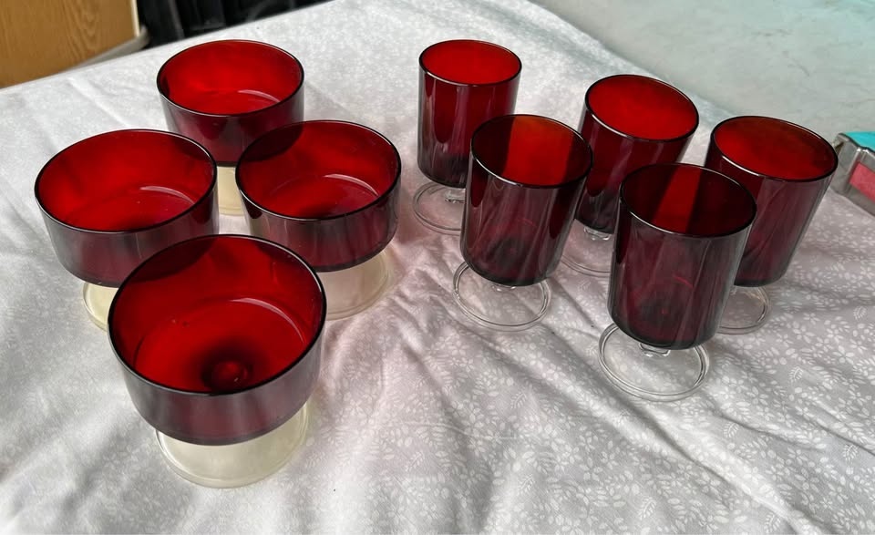 1970s Luminarc Cavalier Ruby Red Stemmed 6oz Glasses (Set of 5) - photo 5