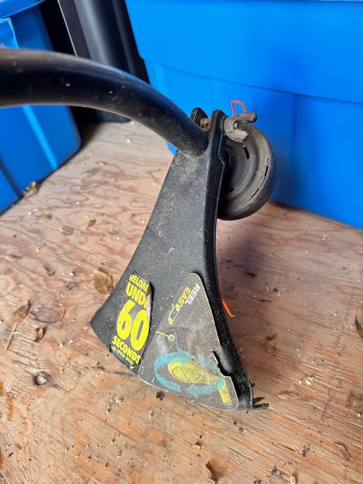 Ryobi 4-Cycle Curved Shaft Trimmer – Model RY4CCSVNM - photo 3