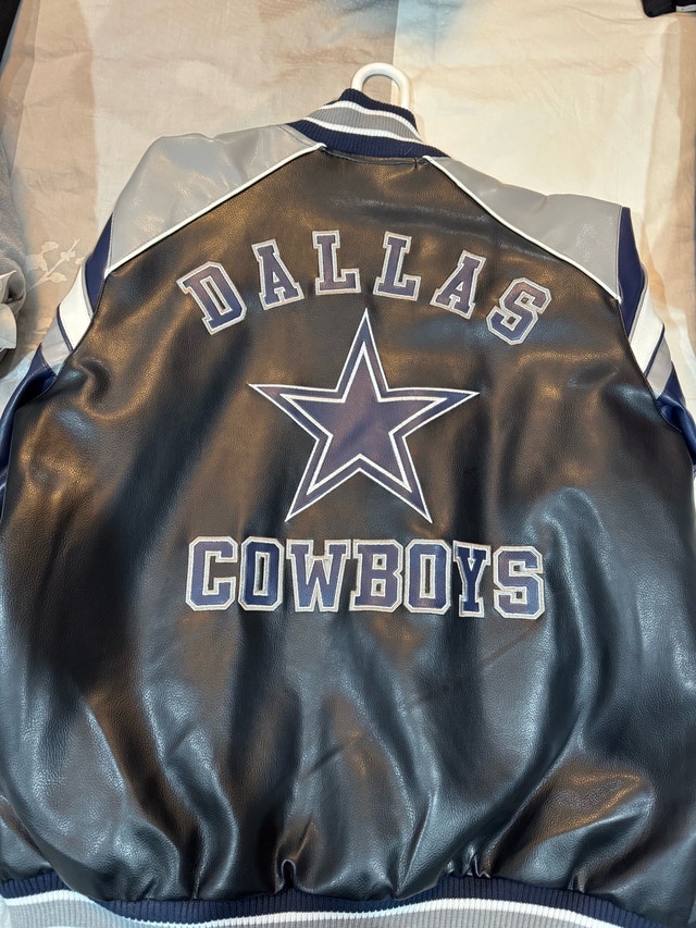 Dallas Cowboys Jacket - Size L - photo 2