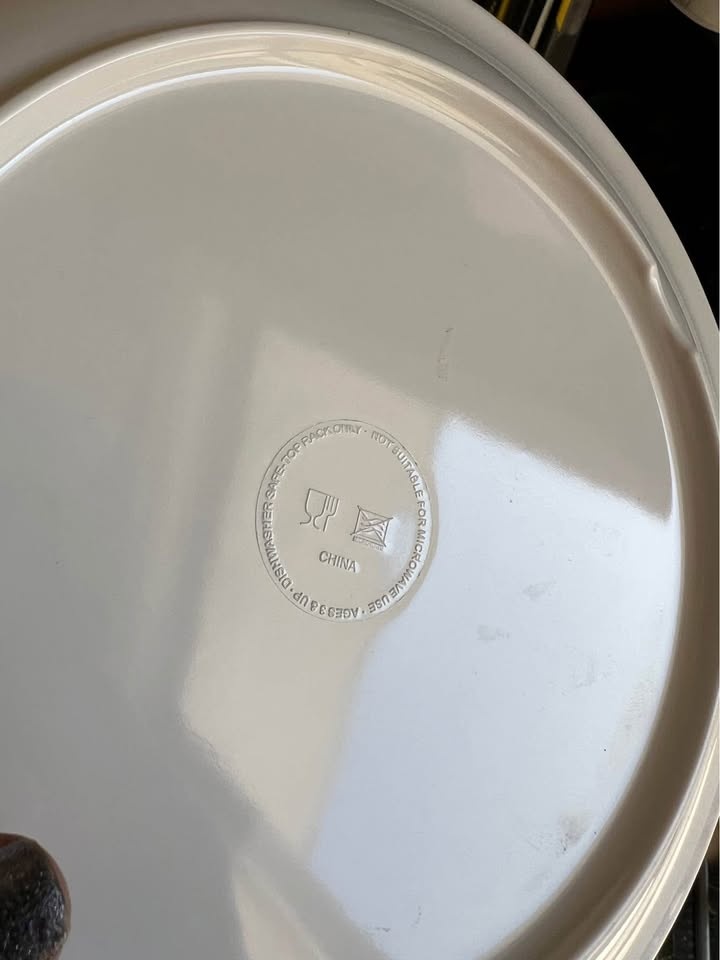 Acrylic Plates Set of 14 - photo 4