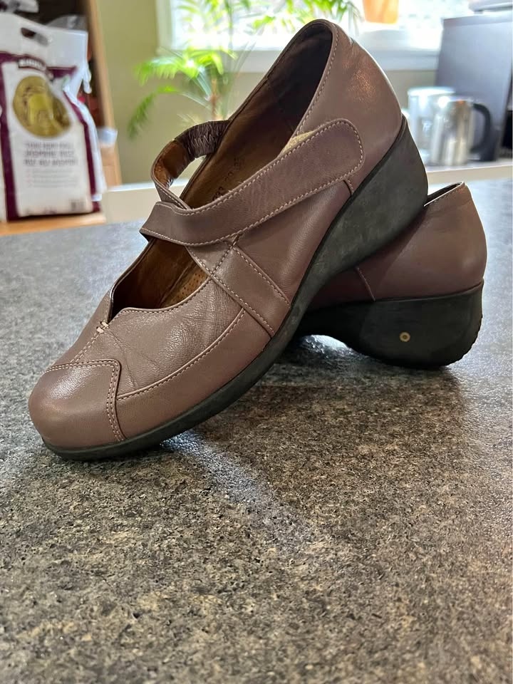 Dr. Kao Women's Leather Comfort Shoes US-6.5