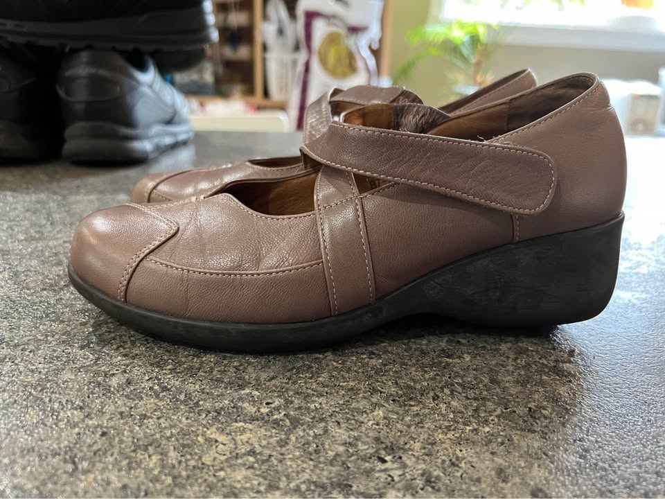 Dr. Kao Women's Leather Comfort Shoes US-6.5 - photo 2