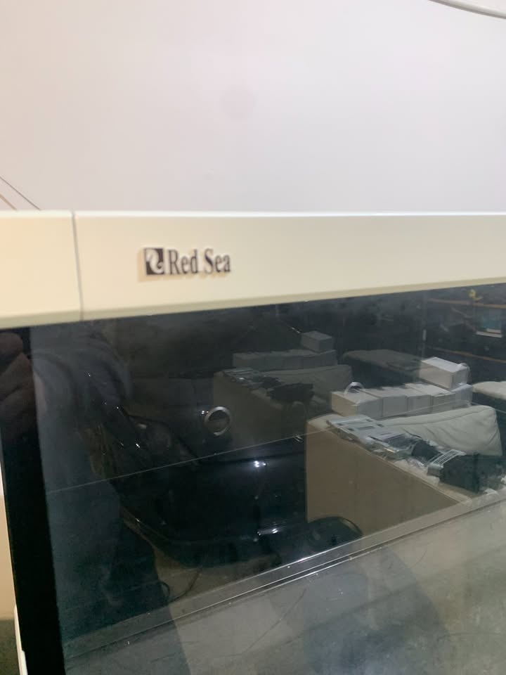 Brand New Red Sea Max S-650 170Gal Aquarium - photo 3