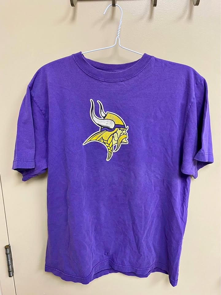 Reebok Minnesota Vikings Adrian Peterson #28 T-Shirt Men's Mediu