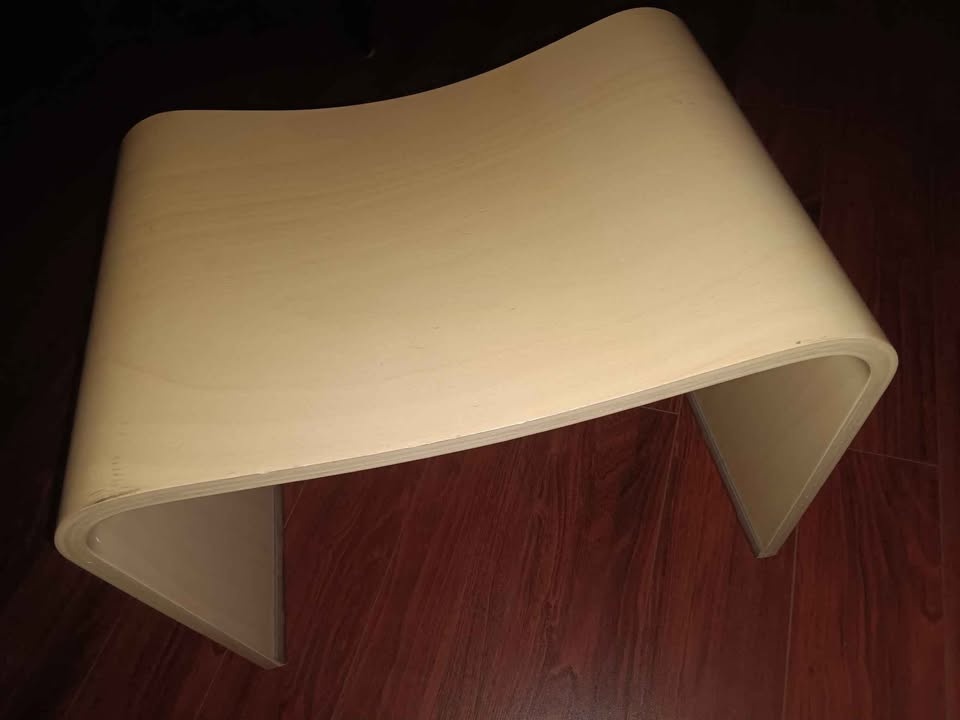 Wooden Stool Curved Chair for Changing Shoes Laundry Chair - photo 2